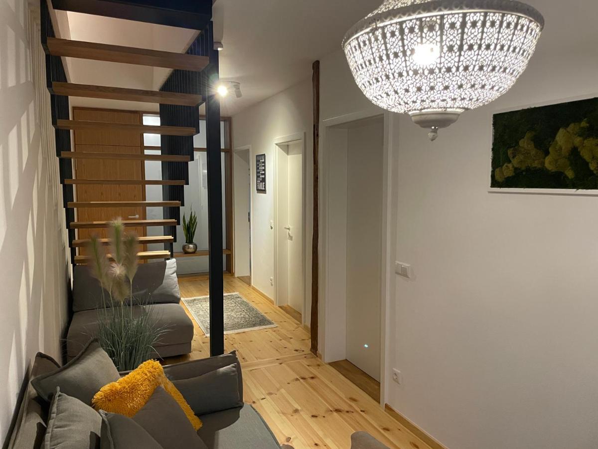 Voh Super Exklusives Loft, Zentral, Smart-Tv, Parkplatz Apartment Vohenstrauss Luaran gambar